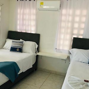 Habitación con 2 Camas Individuales